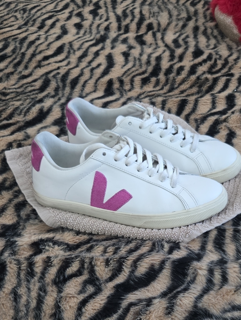 VEJA White Leather Lace-Up Sneakers with Pink Accent